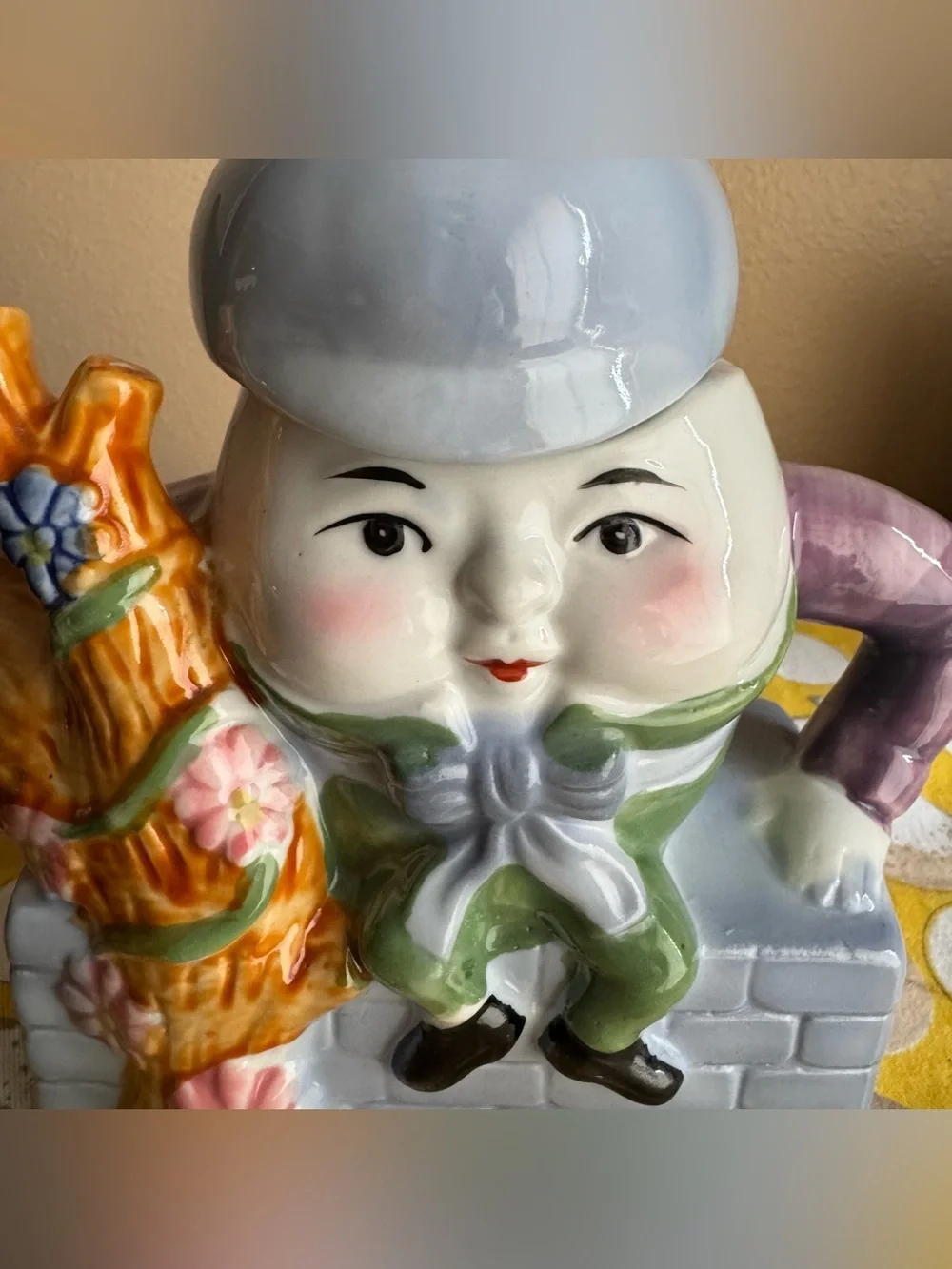 Feitx Vintage colorful Humpty Dumpty teapot